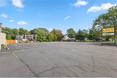 376 Bullocks Point Avenue, East Providence, RI 02915 - Photo 31