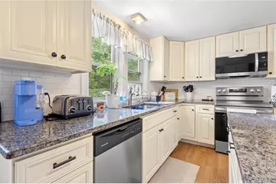 28 Crowell Street, Cumberland, RI 02864 - Photo 5