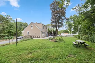 28 Crowell St, Cumberland, RI 02864 - Photo 21