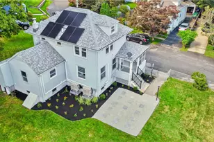 28 Manchester St, Warwick, RI 02888 - Photo 33