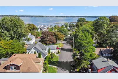 28 Manchester Street, Warwick, RI 02888 - Photo 31