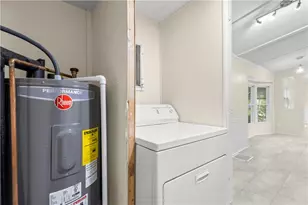 21 Lear Dr, Coventry, RI 02816 - Photo 19