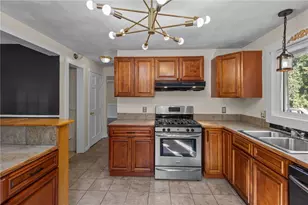 64 Lockwood St, West Warwick, RI 02893 - Photo 21