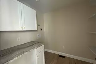 65 Cedarbrook Rd, Pawtucket, RI 02861 - Photo 11