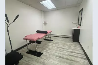 1923 Post Road, Warwick, RI 02886 - Photo 17