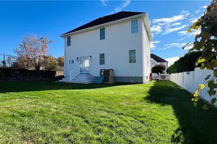 41 Follett St, East Providence, RI 02914 - Photo 33