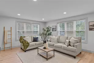 37 Hurdis St, North Providence, RI 02904 - Photo 3