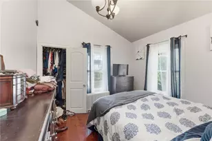 39 Hilton St, Tiverton, RI 02878 - Photo 13