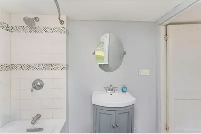 39 Hilton Street, Tiverton, RI 02878 - Photo 15