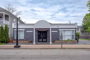 413 High St, Bristol, RI 02809 - Photo 1