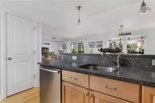 20 Narragansett Ave, Narragansett, RI 02882 - Photo 9