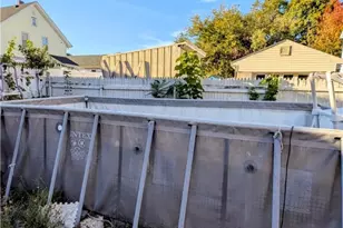 31 Burrows St, Providence, RI 02907 - Photo 21