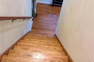 31 Burrows St, Providence, RI 02907 - Photo 17