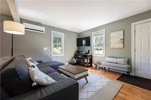 156 River St, South Kingstown, RI 02879 - Photo 3