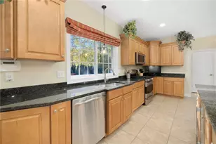 10 Honey Lou Ct, Cranston, RI 02921 - Photo 17