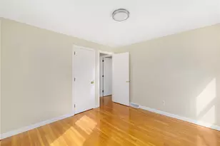 620 Dry Bridge Rd, North Kingstown, RI 02852 - Photo 9