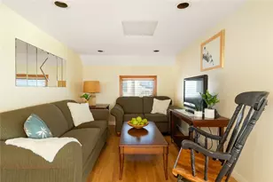 975 Matunuck Beach Rd, South Kingstown, RI 02879 - Photo 19