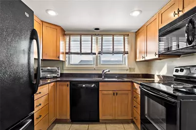 975 Matunuck Beach Road, South Kingstown, RI 02879 - Photo 13