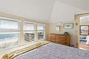 975 Matunuck Beach Rd, South Kingstown, RI 02879 - Photo 21