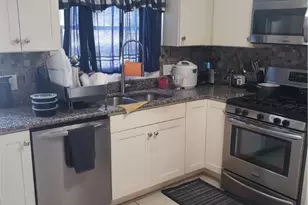 83 Valente Dr, Cranston, RI 02920 - Photo 11