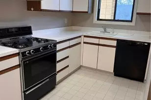 650 E Greenwich Ave, West Warwick, RI 02893 - Photo 7