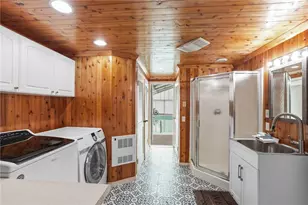 2 Oak Grove Blvd, North Providence, RI 02911 - Photo 27