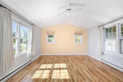 16 Elm Avenue, East Providence, RI 02916 - Photo 21