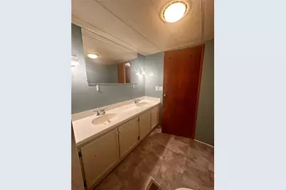 242 Manton Street, Pawtucket, RI 02861 - Photo 9