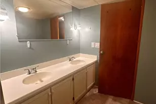 242 Manton St, Pawtucket, RI 02861 - Photo 9