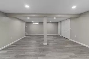 74 Leslie St, Cranston, RI 02910 - Photo 31