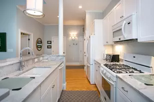 32 Carey St, Newport, RI 02840 - Photo 3