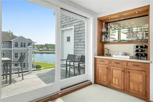 31 Coddington, Newport, RI 02840 - Photo 3