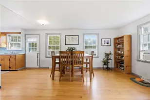 81 Sprague Ave, East Providence, RI 02915 - Photo 15