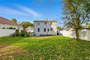 81 Sprague Ave, East Providence, RI 02915 - Photo 7