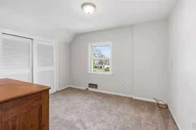 81 Sprague Avenue, East Providence, RI 02915 - Photo 25