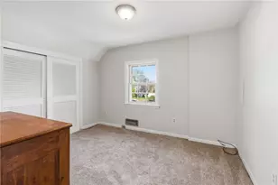 81 Sprague Ave, East Providence, RI 02915 - Photo 25