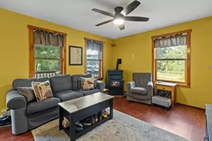 033 Alden Ave, Portsmouth, RI 02871 - Photo 7