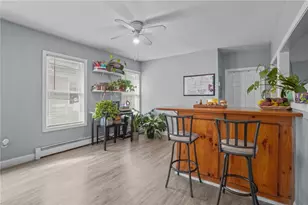 27 Collins Ave, Pawtucket, RI 02860 - Photo 17