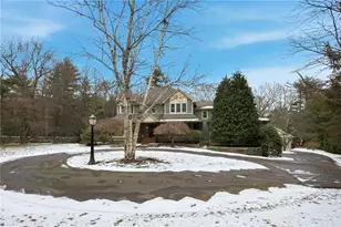 396 Love Ln, Warwick, RI 02818 - Photo 5