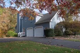 7 Caitlin Ct, South Kingstown, RI 02881 - Photo 3