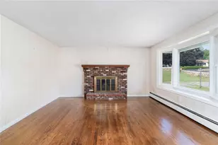 256 School St, Lincoln, RI 02865 - Photo 9