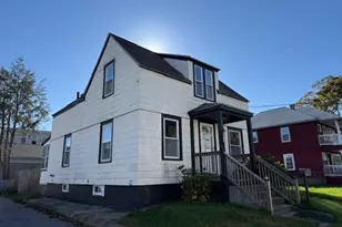 179 Columbine Ave, Pawtucket, RI 02861 - Photo 3