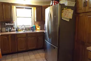 58 Rosella Ave, Pawtucket, RI 02861 - Photo 9