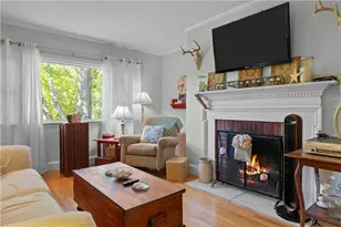 46 Chastellux Ave, Newport, RI 02840 - Photo 13