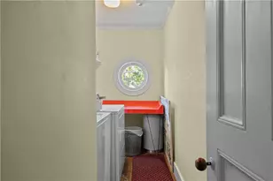 46 Chastellux Ave, Newport, RI 02840 - Photo 33