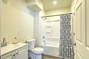 327 Pine St, Pawtucket, RI 02860 - Photo 7