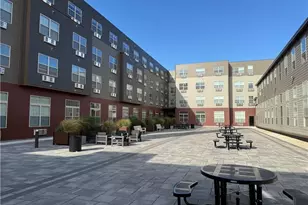 327 Pine St, Pawtucket, RI 02860 - Photo 9