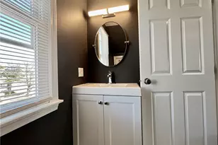 190 E Main Rd, Middletown, RI 02842 - Photo 13