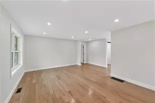 2 Winsor Rd, Scituate, RI 02857 - Photo 7