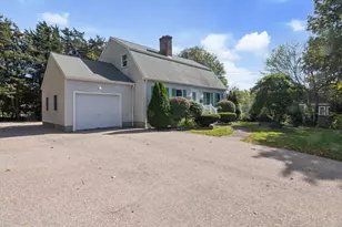 46 North Rd, Jamestown, RI 02835 - Photo 3